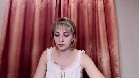Snapshot of crystalfever_ chatting on 24, 5, 2026 Mary online show from 24, 5, 2026