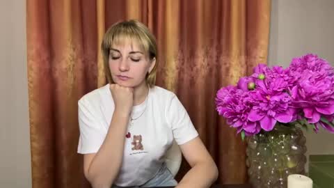 Snapshot of crystalfever_ chatting on 3, 6, 2026 Mary online show from 3, 6, 2026