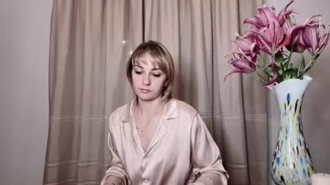 Snapshot of crystalfever_ chatting on 15, 7, 2026 Mary online show from 15, 7, 2026