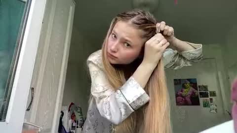 Snapshot of crystalstipp chatting on 7, 7, 2026 crystalstipp online show from 7, 7, 2026
