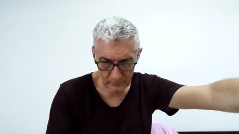 BIG UNCUT HARD COCK online show from 26, 5, 2026