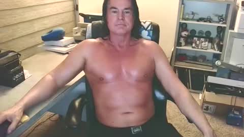 Snapshot of cucuforcocopuffs chatting on 17, 5, 2026 Yup... kinda old but Stop in and say hello online show from 17, 5, 2026
