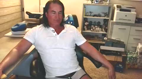 Snapshot of cucuforcocopuffs chatting on 7, 6, 2026 Yup... kinda old but Stop in and say hello online show from 7, 6, 2026