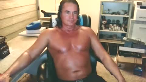 Snapshot of cucuforcocopuffs chatting on 18, 6, 2026 Yup... kinda old but Stop in and say hello online show from 18, 6, 2026