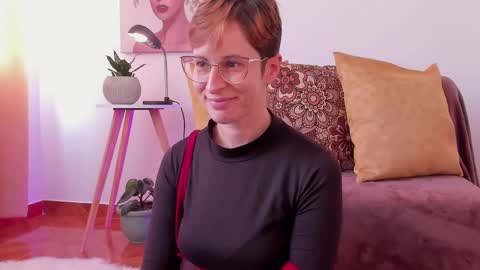 Leonela online show from 21, 2, 2025