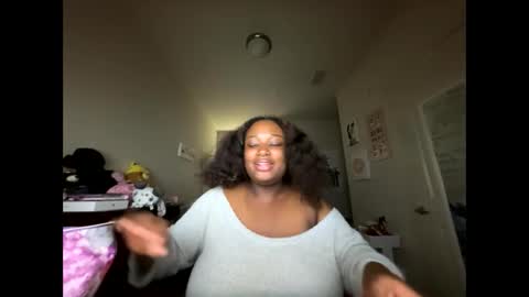 Snapshot of cum4maxsgirl chatting on 2, 4, 2026 cutiecamgirl 3 online show from 2, 4, 2026