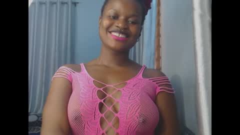 Snapshot of cum_ebony_petitxx chatting on 3, 6, 2026 cath online show from 3, 6, 2026