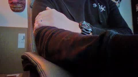 Snapshot of cum_gun_19 chatting on 7, 10, 2025 cum gun online show from 7, 10, 2025