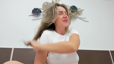 mira 22 mirabelle online show from 5, 2, 2026