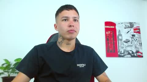 cumandres online show from 6, 4, 2026