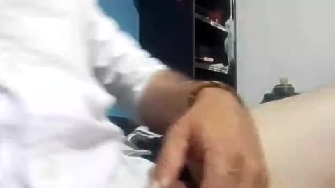 Snapshot of cumbian_chero chatting on 2, 3, 2026 cumbian_chero online show from 2, 3, 2026