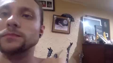 Snapshot of cumfetishswallower chatting on 22, 10, 2025 cumfetishswallower online show from 22, 10, 2025