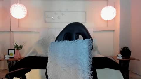 Cumming Loving online show from 25, 2, 2026