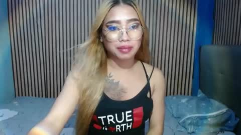 Snapshot of cummloverxx chatting on 4, 3, 2025 cummloverxx online show from 4, 3, 2025
