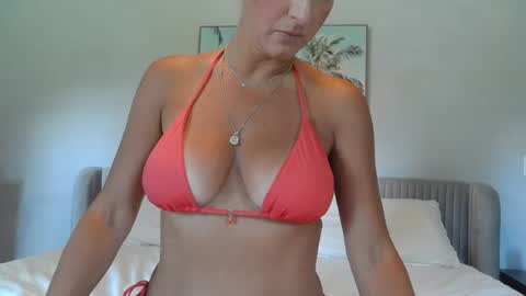 Snapshot of cumoncandy69 chatting on 9, 7, 2026 Cumoncandy69 online show from 9, 7, 2026