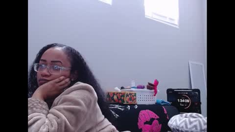 Nia Reese online show from 24, 2, 2026