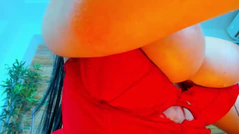 cupcake_izzy online show from 6, 2, 2026