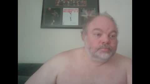 Snapshot of curiousbate1 chatting on 9, 3, 2025 CuriousBate1 online show from 9, 3, 2025