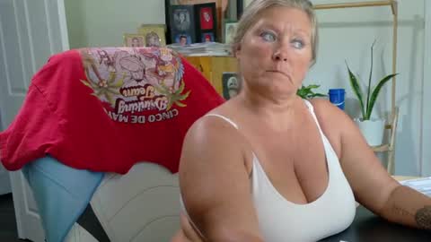 curious couple online show from 8, 7, 2026