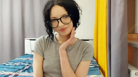 Kira online show from 2, 5, 2026