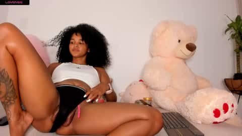 Curly  -  OF- CURLY SWEETT online show from 15, 5, 2026