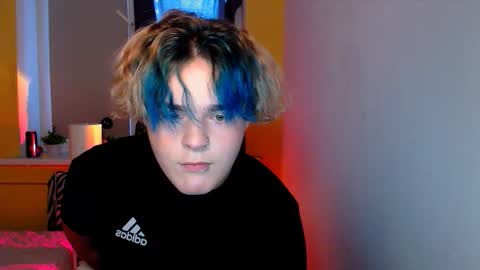 Snapshot of curlyboy_1 chatting on 18, 11, 2025 curlyboy_1 online show from 18, 11, 2025