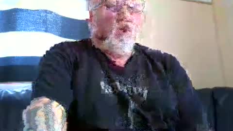 Snapshot of curtus14 chatting on 22, 4, 2026 curtus14 online show from 22, 4, 2026