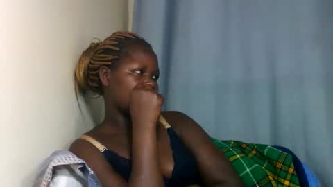 Snapshot of curvy294 chatting on 21, 4, 2026 SALLY online show from 21, 4, 2026