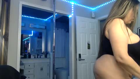 curvyfunlover online show from 11, 11, 2025