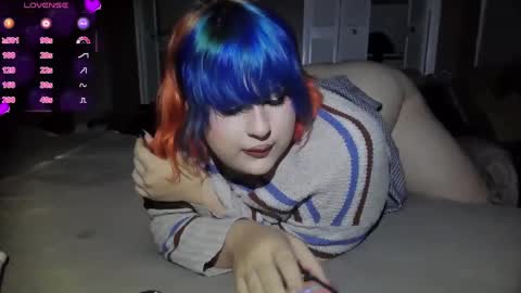 Curvygothfemboy online show from 8, 12, 2024