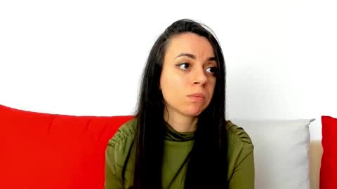 Snapshot of cute_angel95 chatting on 24, 2, 2025 cute_angel95 online show from 24, 2, 2025