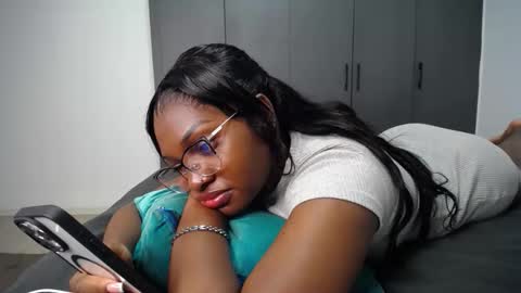 Snapshot of cute_ass18 chatting on 24, 5, 2026 Liya online show from 24, 5, 2026