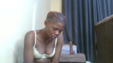 cute_banice online show from 7, 1, 2025