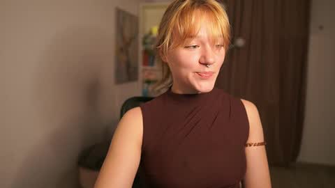 Snapshot of cute_brutality chatting on 25, 11, 2025 Coco online show from 25, 11, 2025