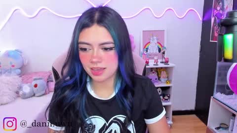 Snapshot of cute_dani__ chatting on 10, 9, 2025 Dani online show from 10, 9, 2025
