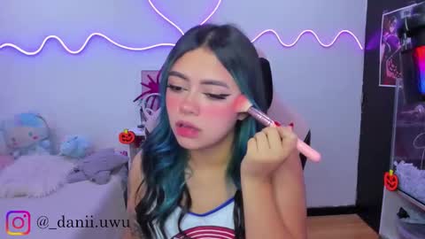 Snapshot of cute_dani__ chatting on 25, 10, 2025 Dani online show from 25, 10, 2025