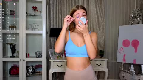 Anne online show from 7, 10, 2025