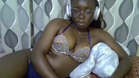 Snapshot of cute_gee chatting on 27, 5, 2026 daddysdoll online show from 27, 5, 2026