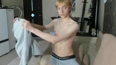 Snapshot of cute_grecha chatting on 28, 4, 2026 Grisha online show from 28, 4, 2026