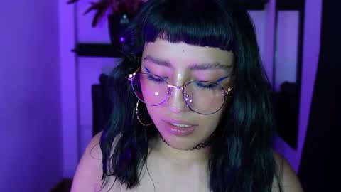 Snapshot of cute_hollywood chatting on 5, 4, 2026 Sofa online show from 5, 4, 2026