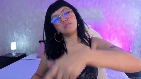 Snapshot of cute_hollywood chatting on 27, 4, 2026 Sofa online show from 27, 4, 2026