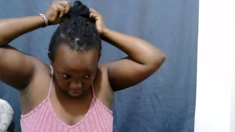 Snapshot of cute_lyn6 chatting on 7, 7, 2026 cute_lyn6 online show from 7, 7, 2026