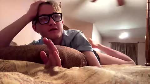 Snapshot of cuteboii29 chatting on 5, 12, 2025 cuteboii29 online show from 5, 12, 2025