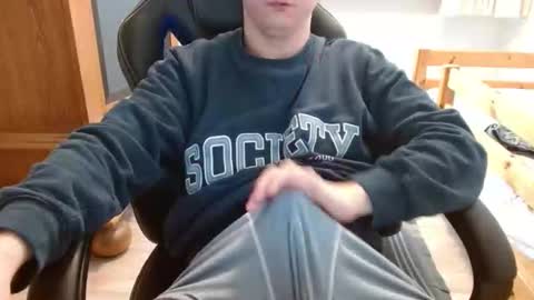 Snapshot of cuteboy090 chatting on 22, 4, 2026 Cuteboy090 online show from 22, 4, 2026