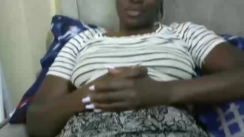 Snapshot of cutebrownie1998 chatting on 8, 3, 2026 VALLARY online show from 8, 3, 2026