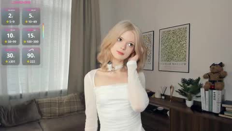 Snapshot of cutebrutality chatting on 20, 11, 2025 Alice online show from 20, 11, 2025