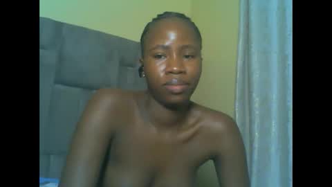 Snapshot of cuteebony16 chatting on 30, 5, 2026 tawi online show from 30, 5, 2026