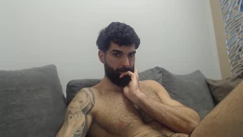 cuteeboy online show from 13, 2, 2026