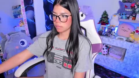 Snapshot of cutestephuwu chatting on 19, 2, 2025  - independent model online show from 19, 2, 2025