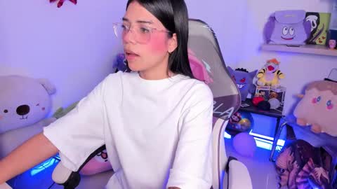 Snapshot of cutestephuwu chatting on 18, 10, 2025  - independent model online show from 18, 10, 2025